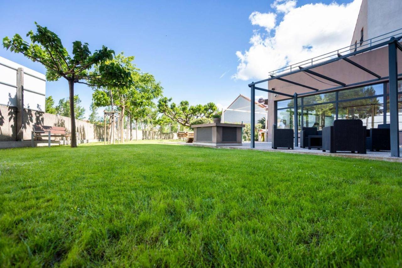 Residence Bleu Castillet Perpignan Exterior foto